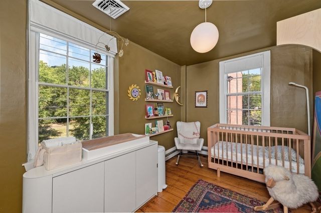64 Bartlett St 4, Boston, MA 02119