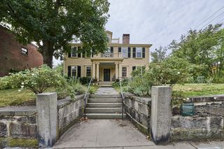 64 Bartlett St 4, Boston, MA 02119