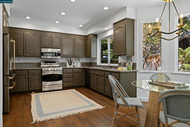 38 Jalalon Place, Clayton, CA 94517