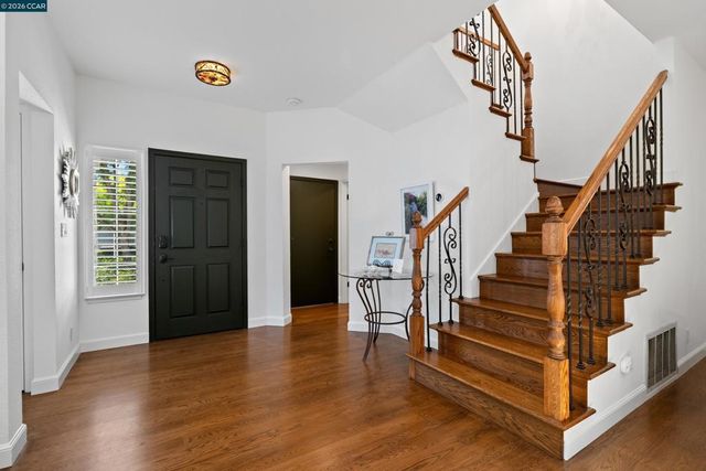 38 Jalalon Place, Clayton, CA 94517