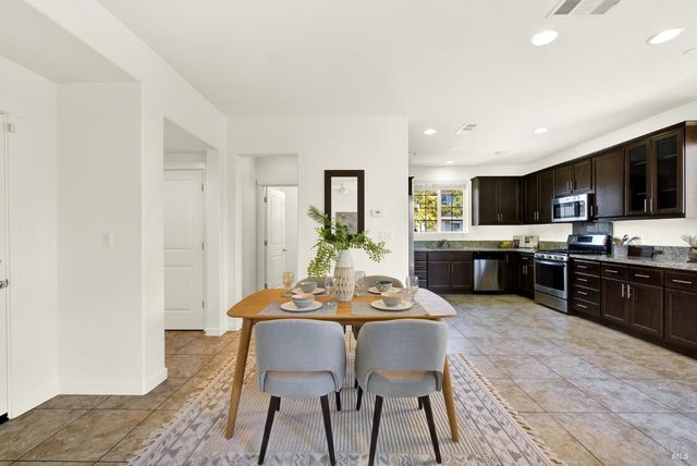 399 Allegany Ct, Fairfield, CA 94534