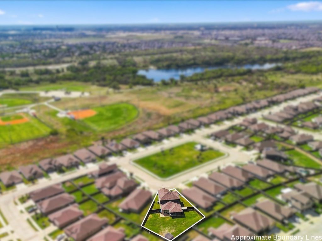 545 Passionflower Drive, Fort Worth, TX 76131