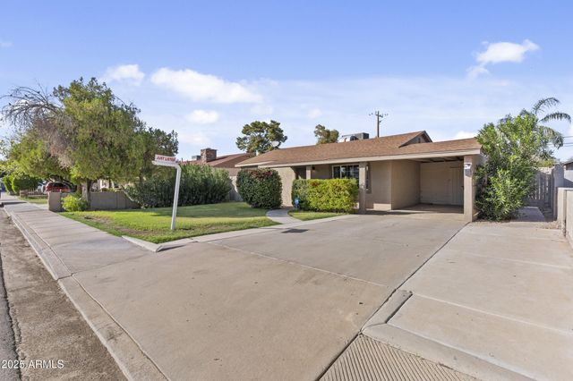 630 E FLINT Street, Chandler, AZ 85225