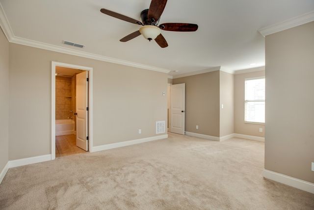 1966 Newark Ln, Thompsons Station, TN 37179