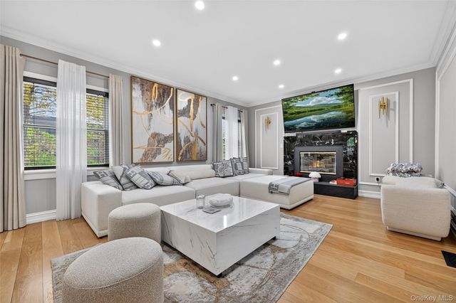 65 Wildway, Bronxville, NY 10708