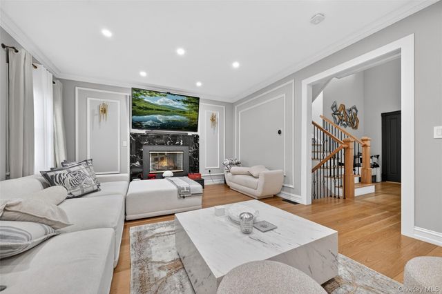65 Wildway, Bronxville, NY 10708