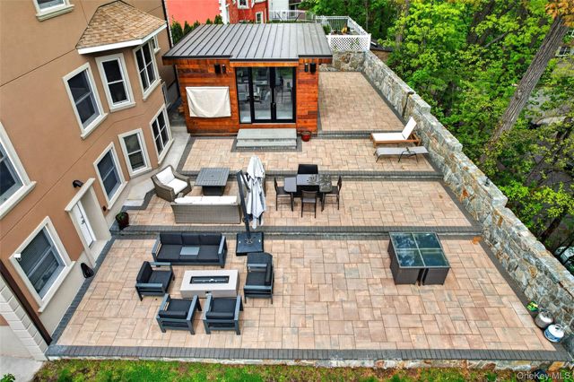 65 Wildway, Bronxville, NY 10708