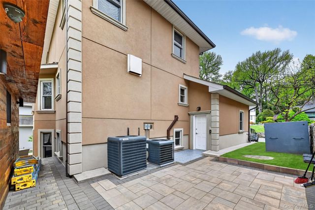 65 Wildway, Bronxville, NY 10708