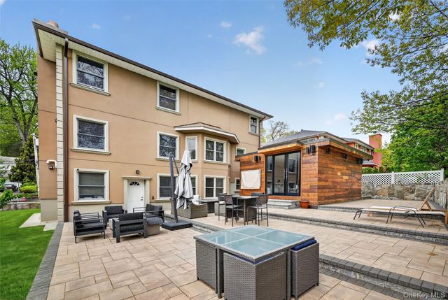 65 Wildway, Bronxville, NY 10708