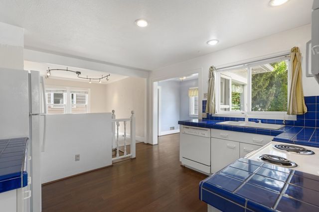 1017 E 17th Ave, Spokane, WA 99203