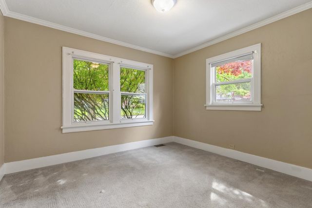 1017 E 17th Ave, Spokane, WA 99203
