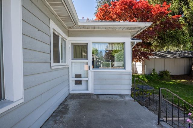 1017 E 17th Ave, Spokane, WA 99203