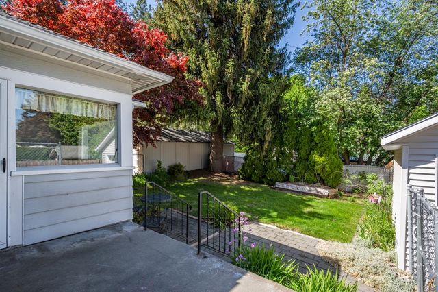 1017 E 17th Ave, Spokane, WA 99203