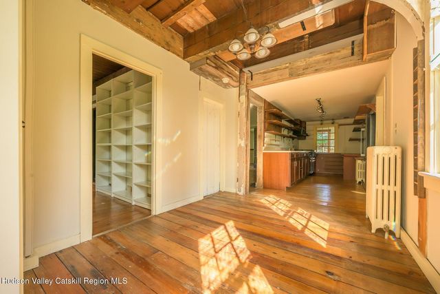39 Hudson Street, Kinderhook, NY 12106