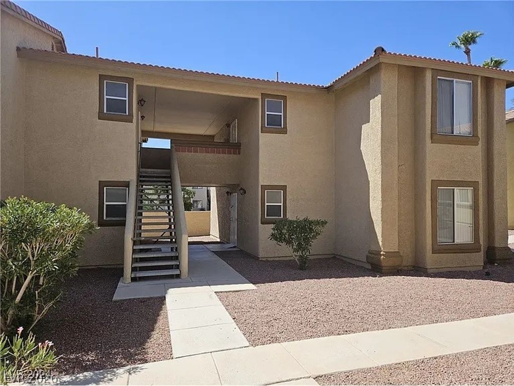 7300 North West Pirates Cove Road 2025, Las Vegas, NV 89145
