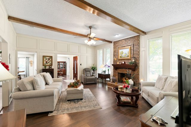 417 Stroud Lane, Garland, TX 75043
