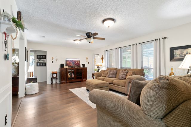 417 Stroud Lane, Garland, TX 75043