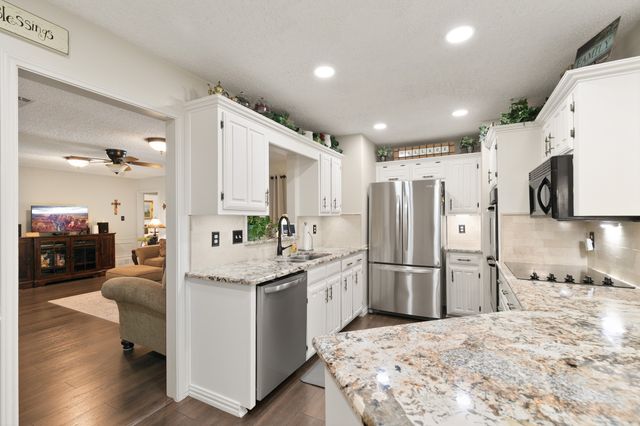 417 Stroud Lane, Garland, TX 75043