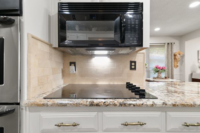 417 Stroud Lane, Garland, TX 75043