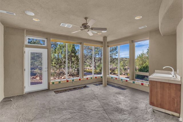 622 N PINION HILLS DR, Dammeron Valley, UT 84783