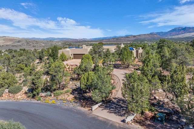 622 N PINION HILLS DR, Dammeron Valley, UT 84783