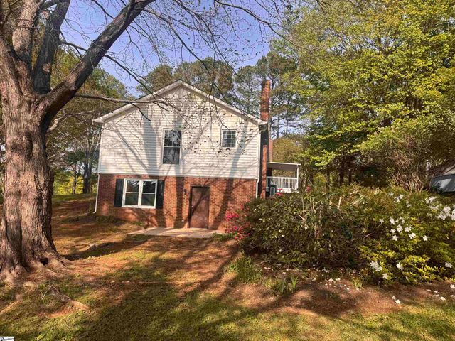 385 Wall Street, Campobello, SC 29322
