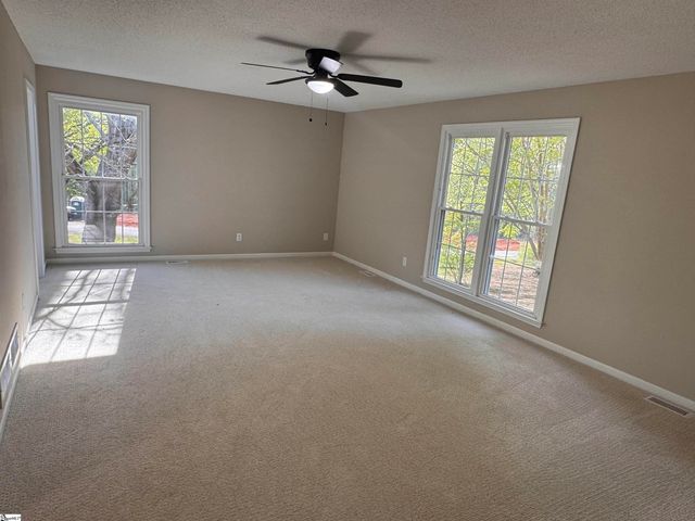 385 Wall Street, Campobello, SC 29322