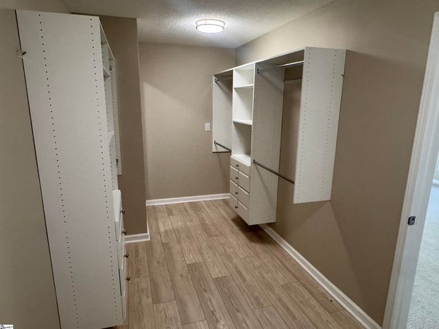 385 Wall Street, Campobello, SC 29322