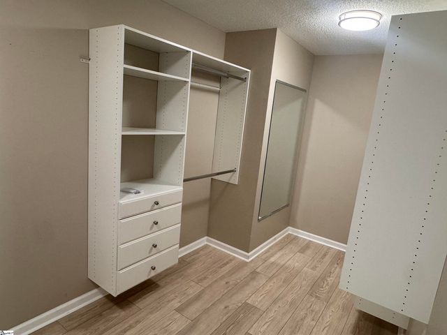 385 Wall Street, Campobello, SC 29322