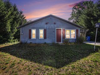 62 S Stewart Street, Muskegon, MI 49442