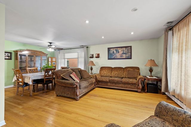 10720 Laramie Avenue, Oak Lawn, IL 60453