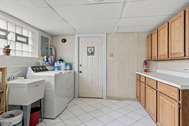 10720 Laramie Avenue, Oak Lawn, IL 60453