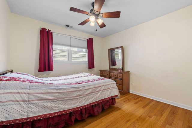 10720 Laramie Avenue, Oak Lawn, IL 60453