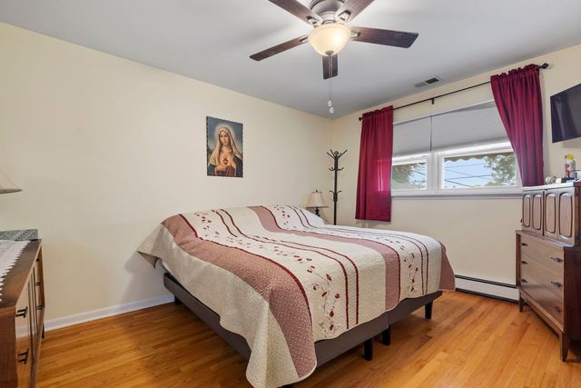 10720 Laramie Avenue, Oak Lawn, IL 60453