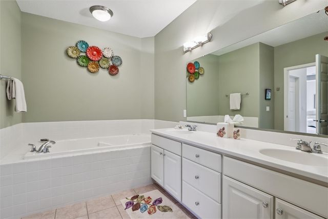 245 Holiday Rd 3, Coralville, IA 52241