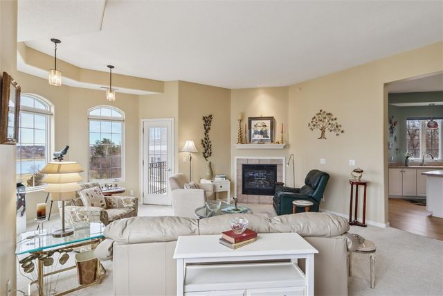 245 Holiday Rd 3, Coralville, IA 52241