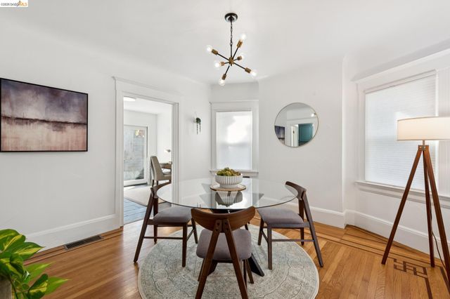 3316 Harrison St, Oakland, CA 94611