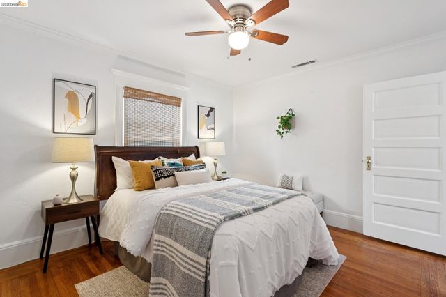 3316 Harrison St, Oakland, CA 94611