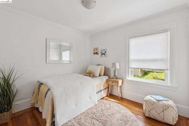 3316 Harrison St, Oakland, CA 94611