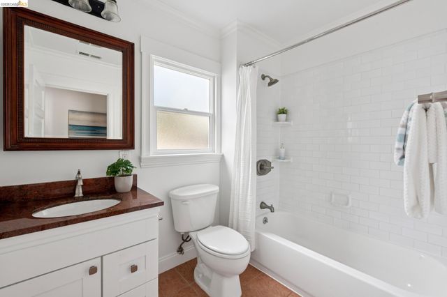 3316 Harrison St, Oakland, CA 94611