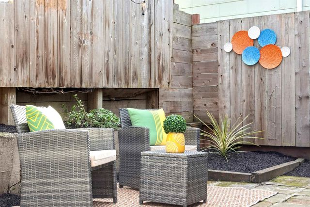 3316 Harrison St, Oakland, CA 94611