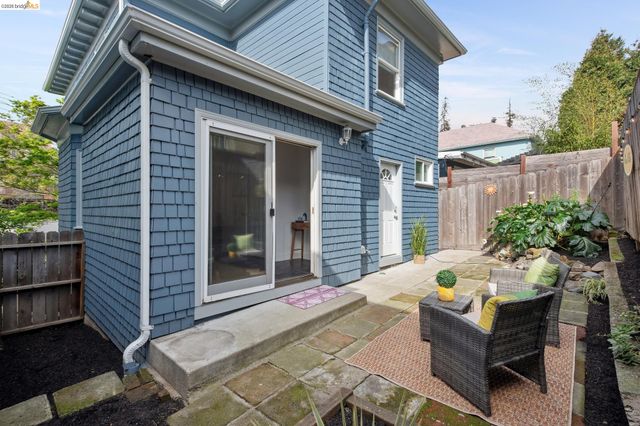 3316 Harrison St, Oakland, CA 94611