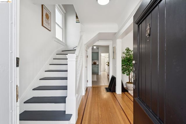 3316 Harrison St, Oakland, CA 94611