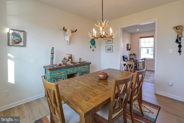 110 PETRELIA DR, Honey Brook, PA 19344