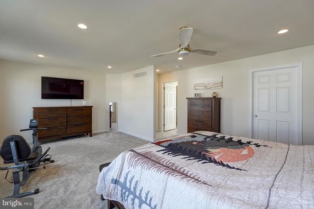 110 PETRELIA DR, Honey Brook, PA 19344