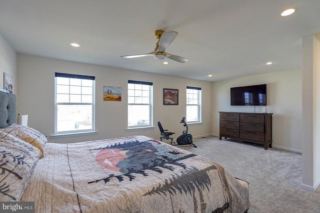 110 PETRELIA DR, Honey Brook, PA 19344