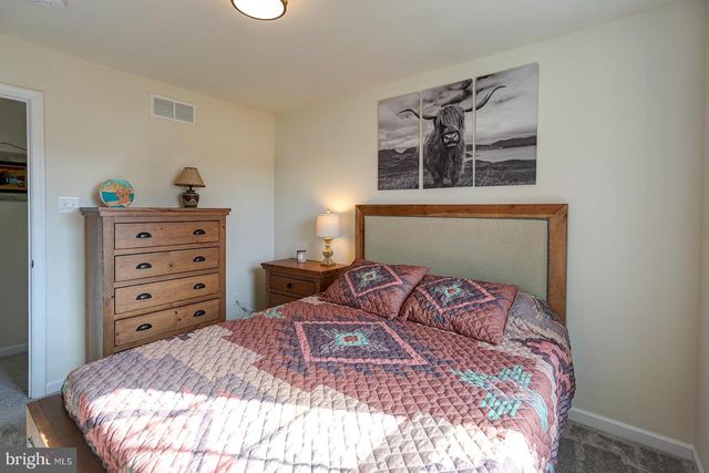 110 PETRELIA DR, Honey Brook, PA 19344