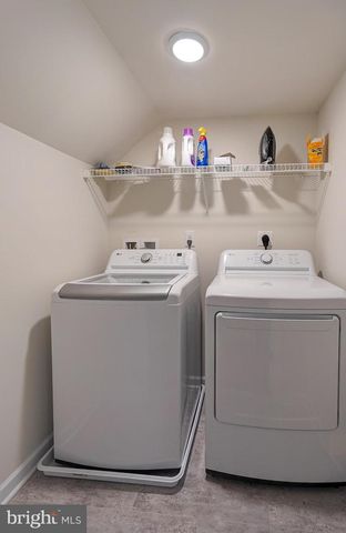 110 PETRELIA DR, Honey Brook, PA 19344