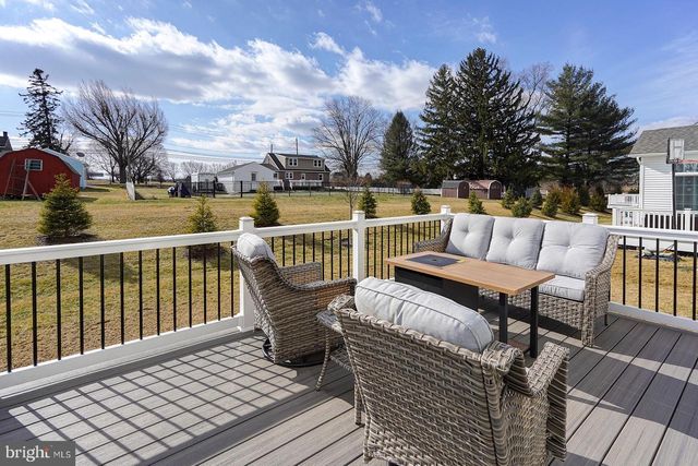 110 PETRELIA DR, Honey Brook, PA 19344