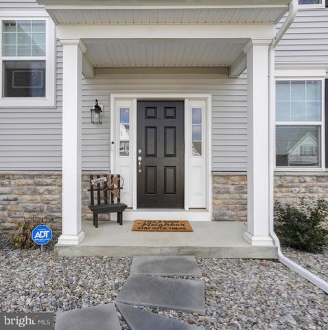 110 PETRELIA DR, Honey Brook, PA 19344